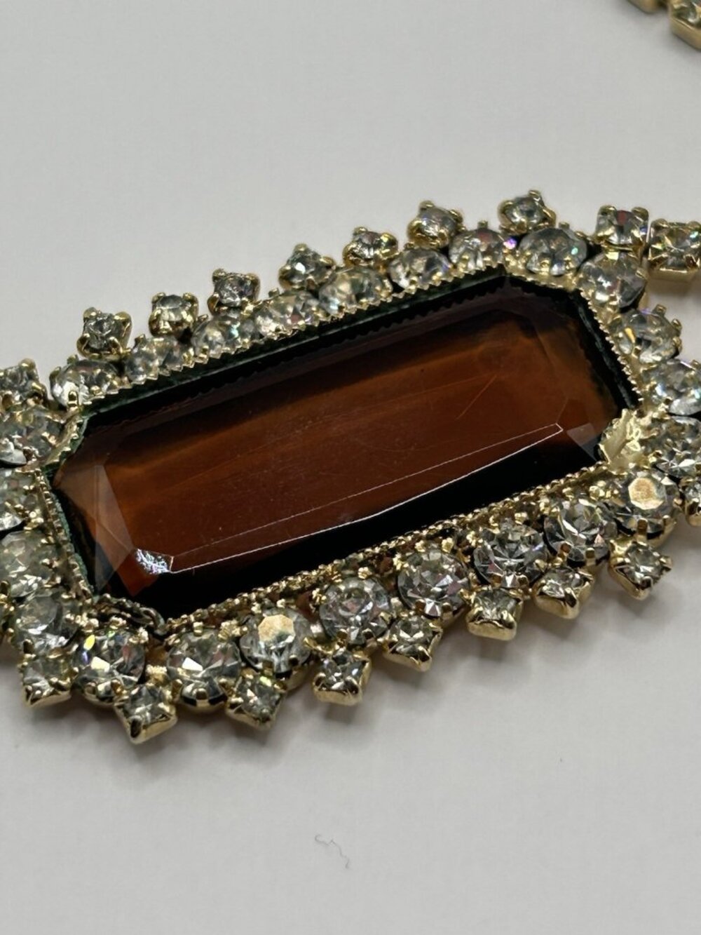 Vintage Statement Brown Glass Rhinestone Pendant Necklace Gold Tone Glam Style - Picture 14 of 16